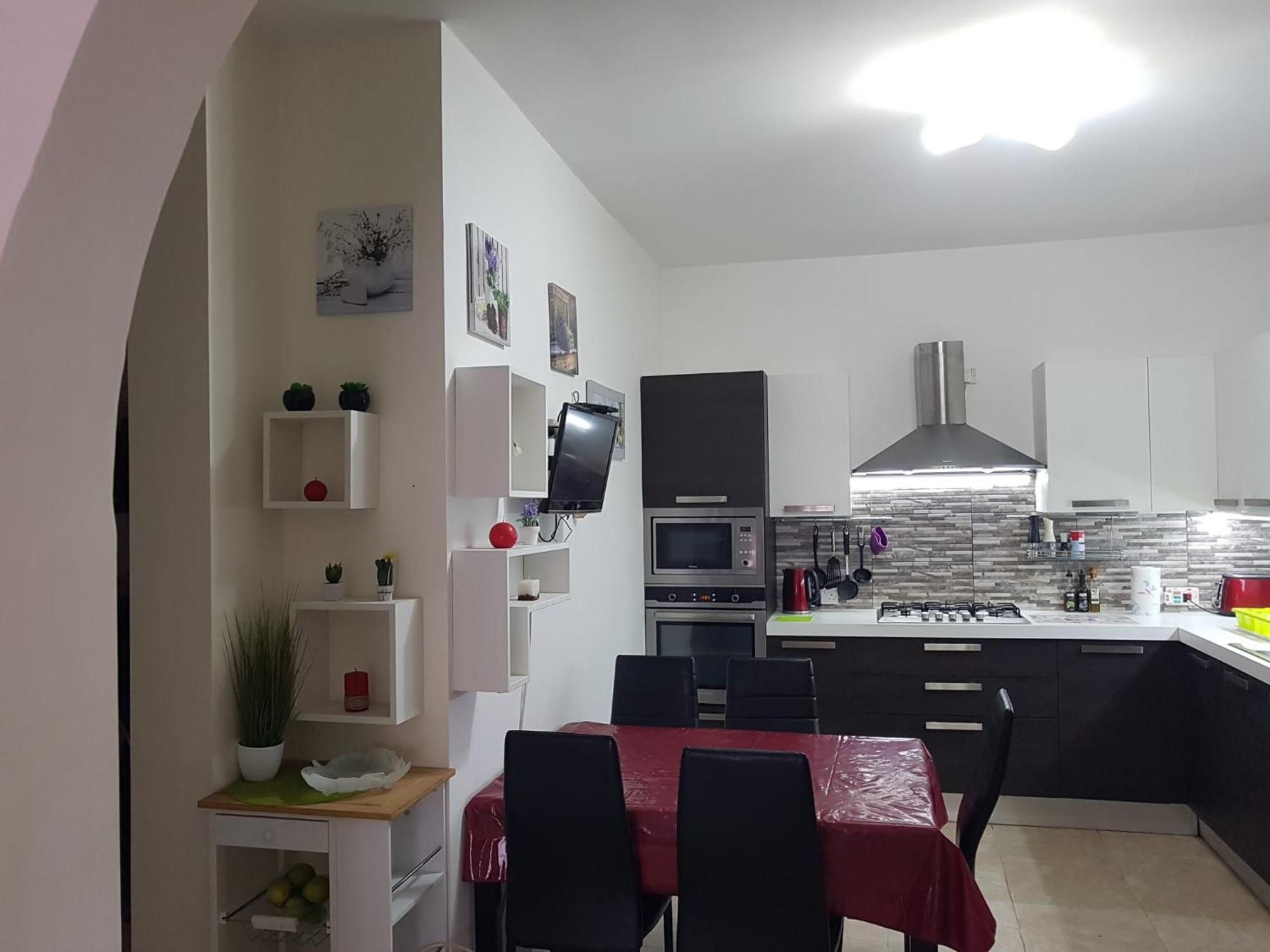Inessa'S Flat Apartment Pieta ภายนอก รูปภาพ